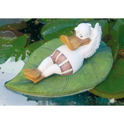Gargouille Canard couché sur feuille en maillot de bain à rayures